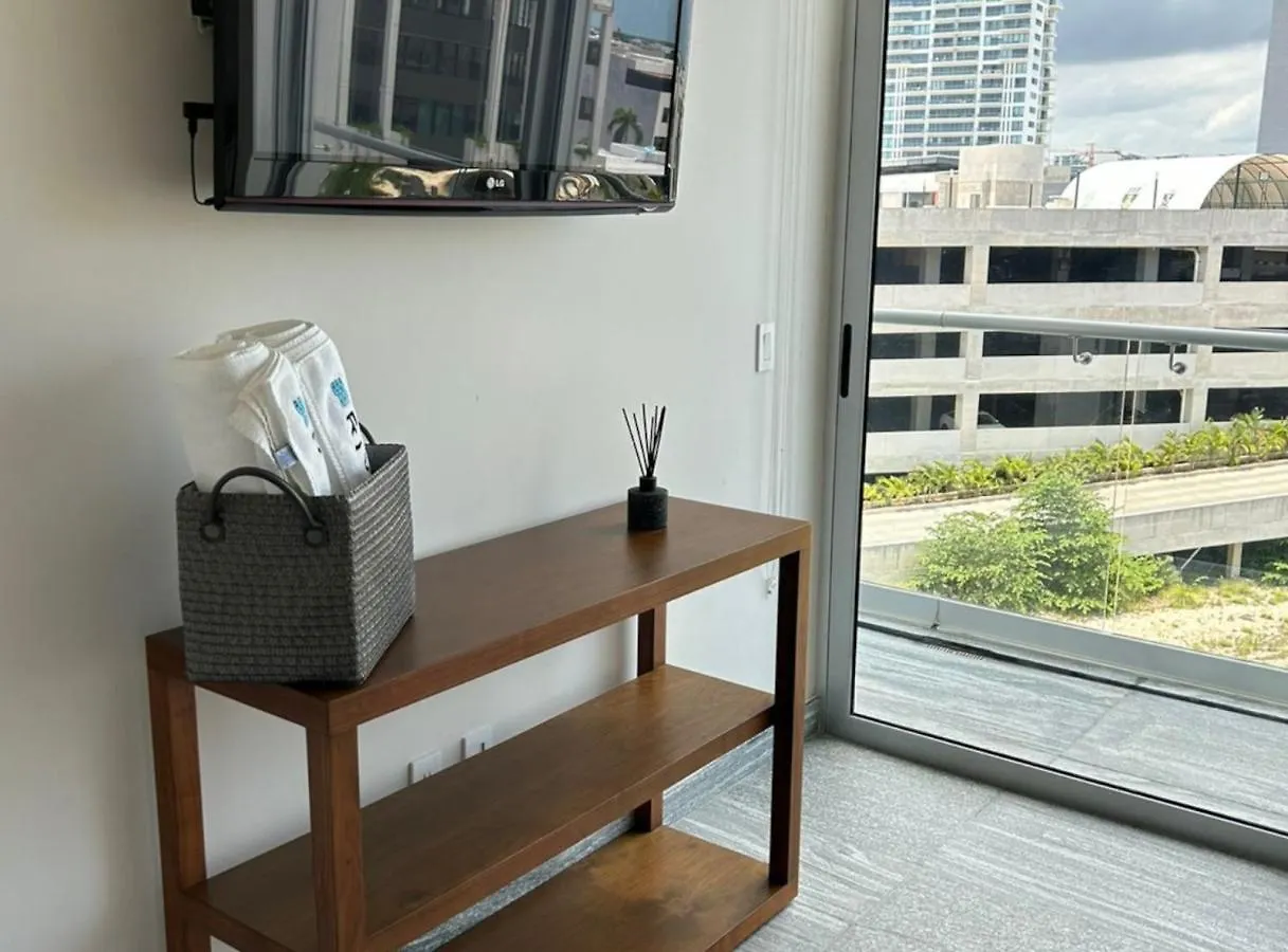 Business Studio-Apartment Near The Beach Cancún Appartement